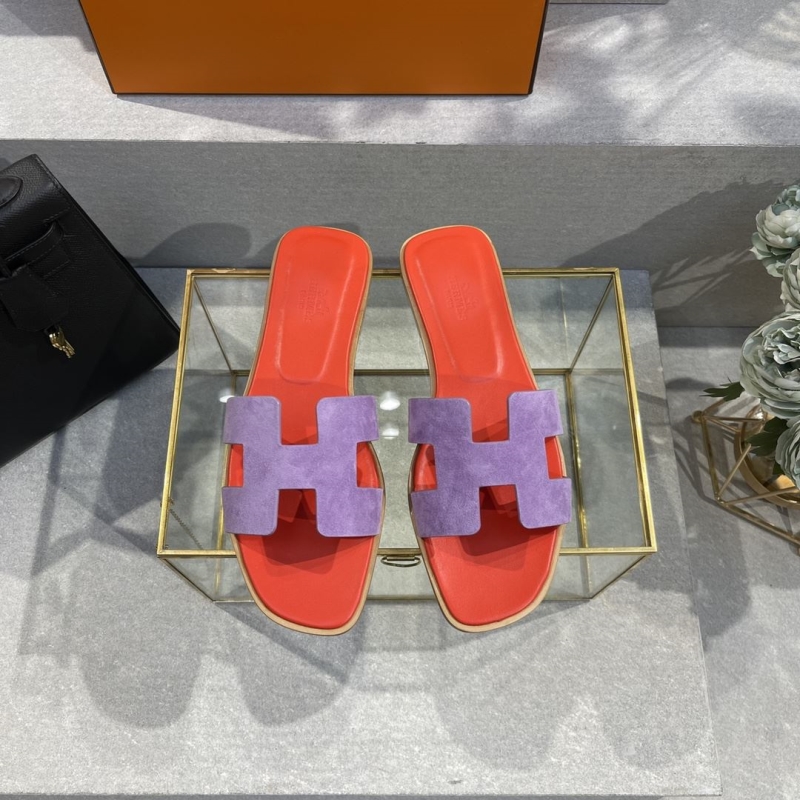 H**mes slippers